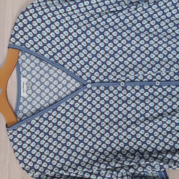 Max Studio Boho Geometric Print Tie Front Button Oversized Flowy Blouse Top - Picture 2 of 9